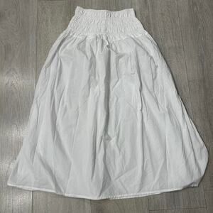 On 34th white cotton skirt. Size small